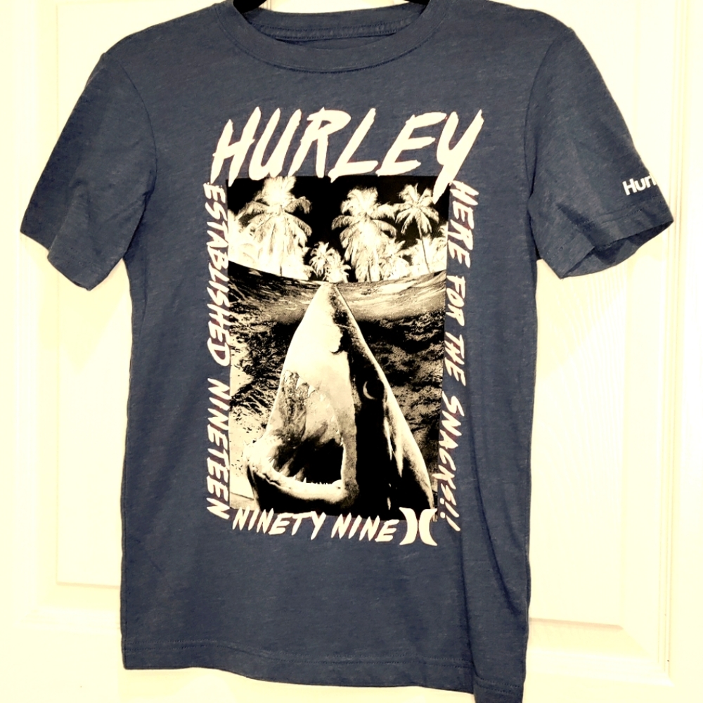 Hurley boy's shark tshirt size Medium 10/12